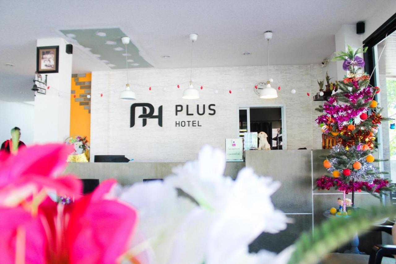 Plus Hotel Лоеи Екстериор снимка